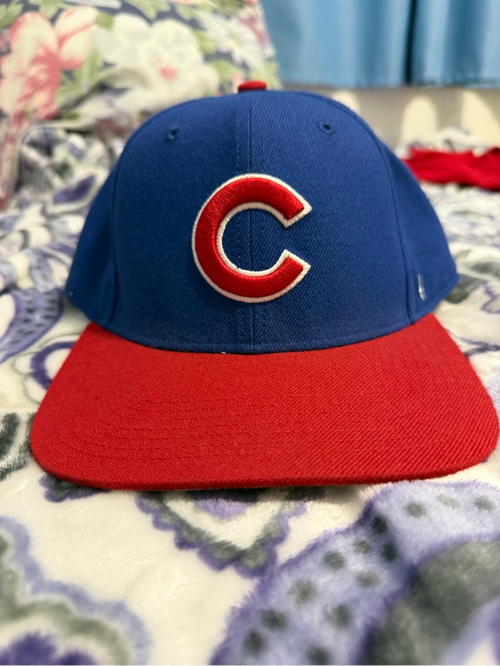 Chicago Cubs 47 blue/red baseball cap with embroidered logo, size youth